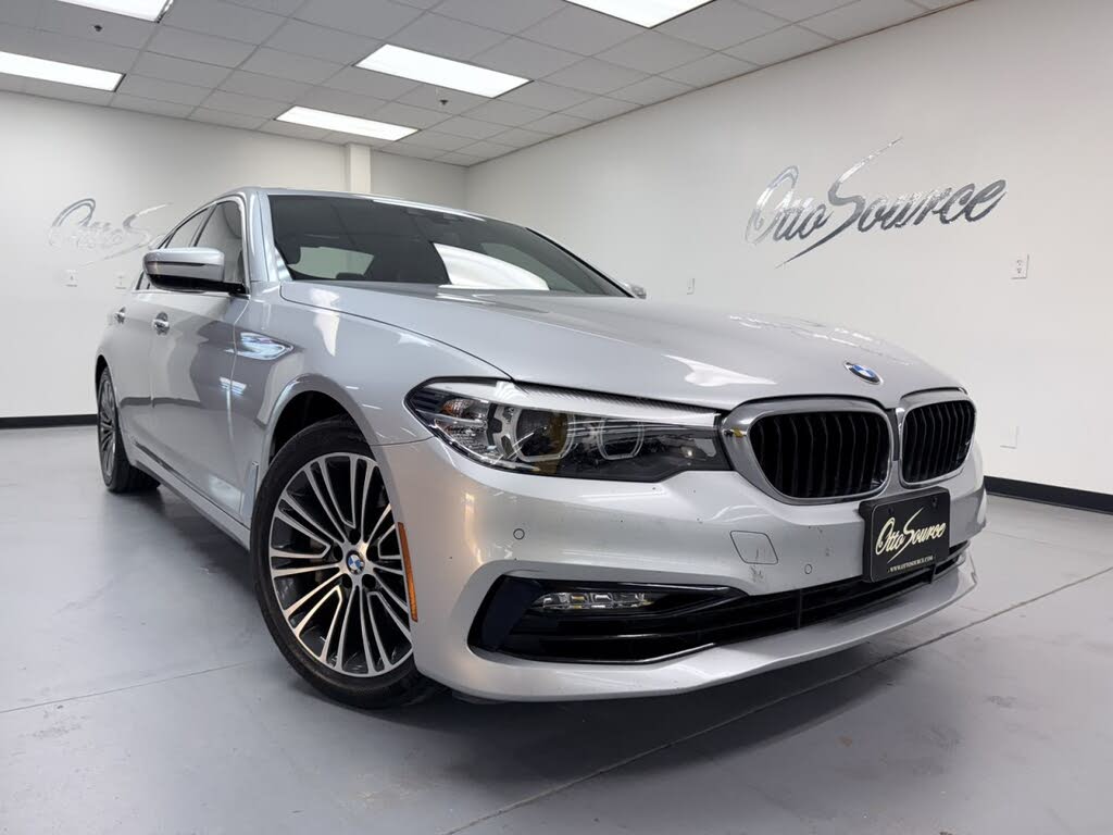2018 BMW 5 Series 530i Sedan RWD