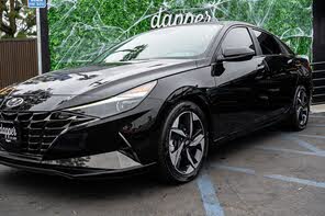 Hyundai Elantra Limited FWD