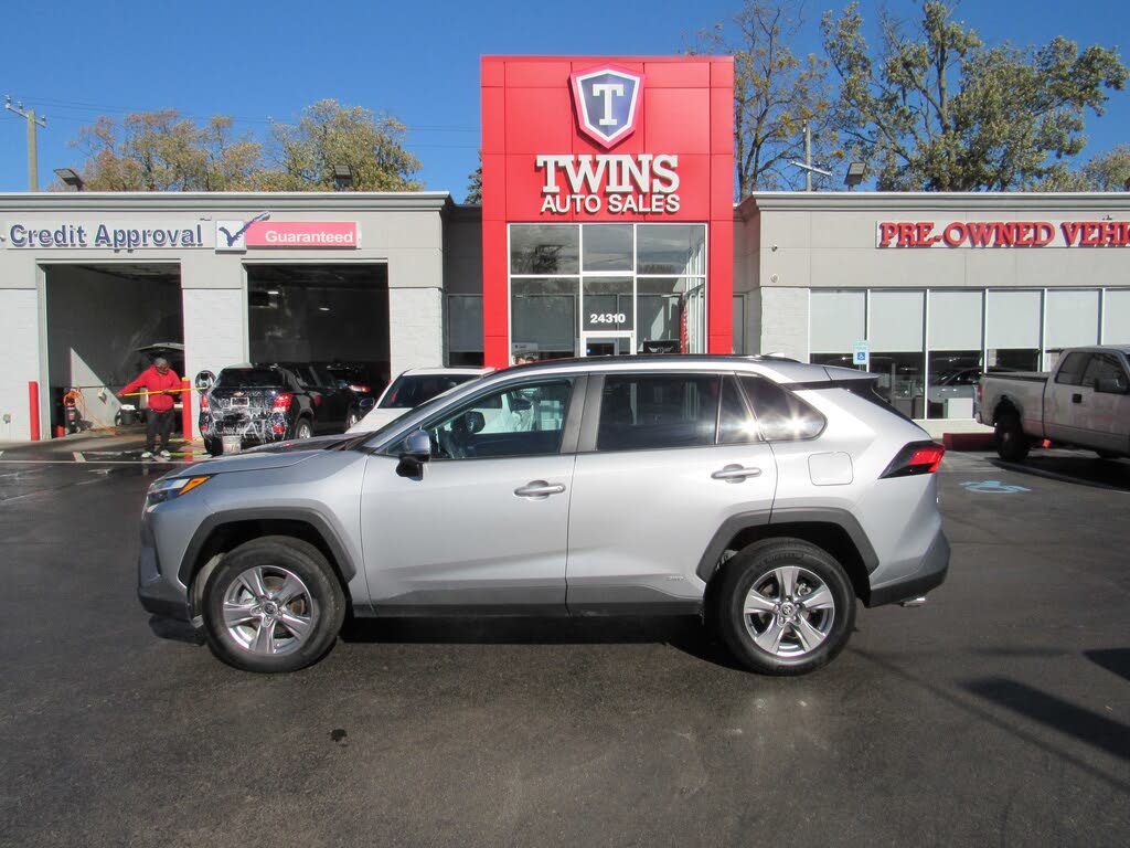 2025 Toyota RAV4 Hybrid LE AWD