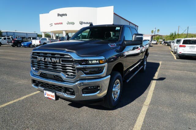 2026 RAM 2500 Tradesman Crew Cab 4WD