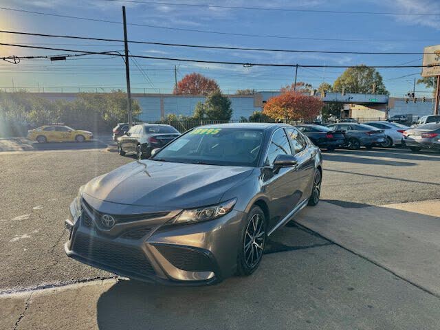 2022 Toyota Camry SE FWD