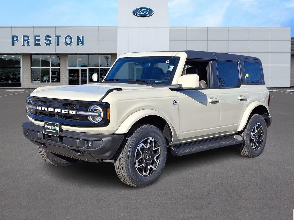 2025 Ford Bronco Outer Banks 4-Door 4WD