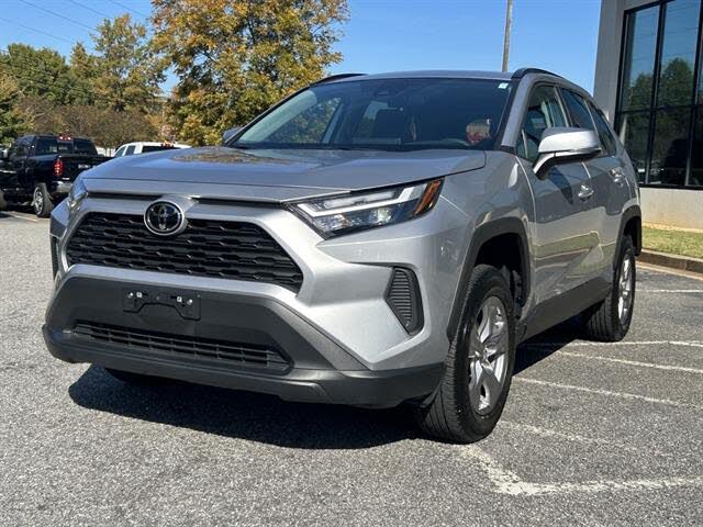 2025 Toyota RAV4 XLE AWD