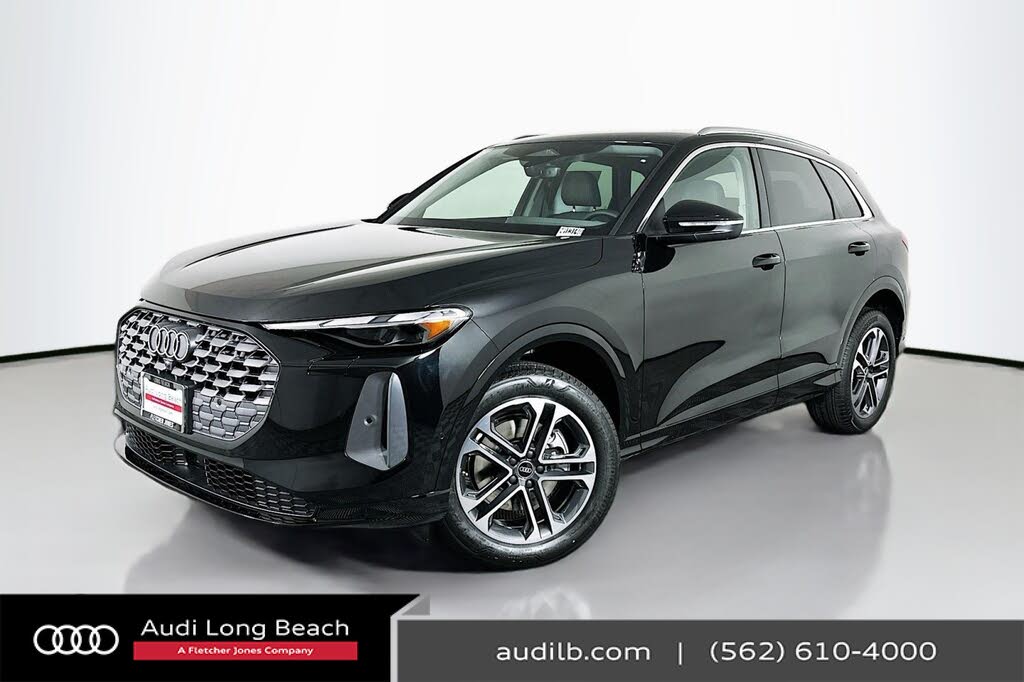 2025 Audi Q5 quattro Premium 40 TFSI