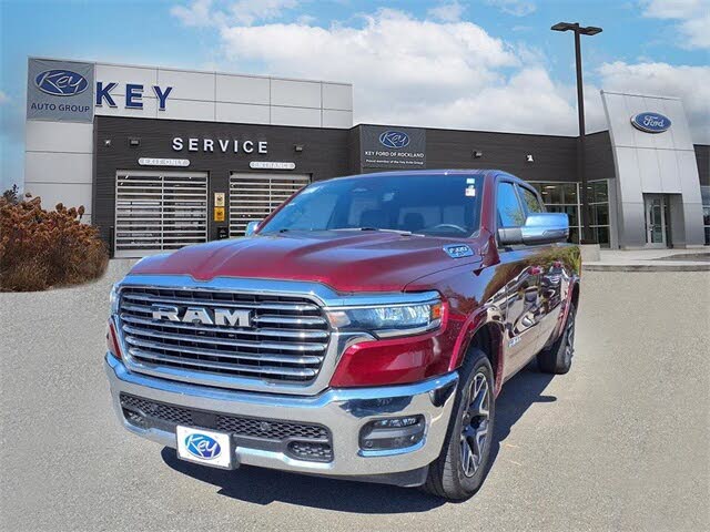 2025 RAM 1500 Laramie Crew Cab 4WD