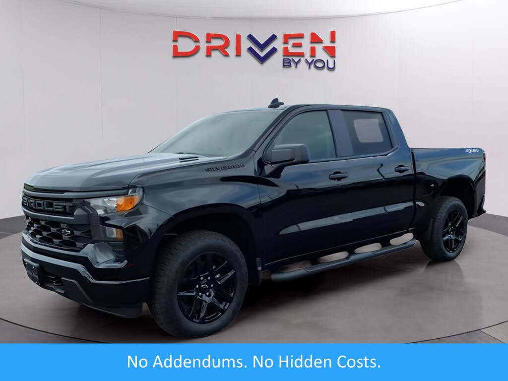 2026 Chevrolet Silverado 1500 Custom Crew Cab 4WD