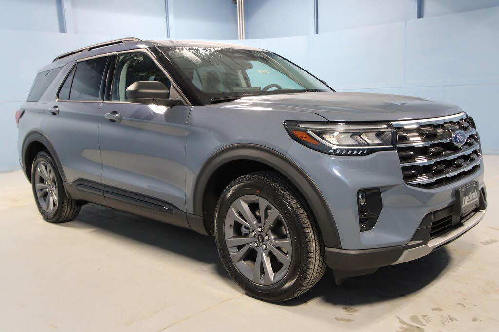 2026 Ford Explorer Active AWD