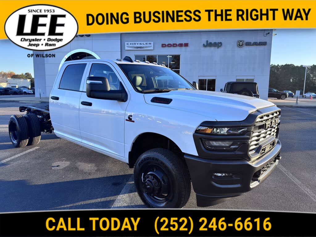 2026 RAM 3500 Chassis Tradesman Crew Cab LB DRW 4WD
