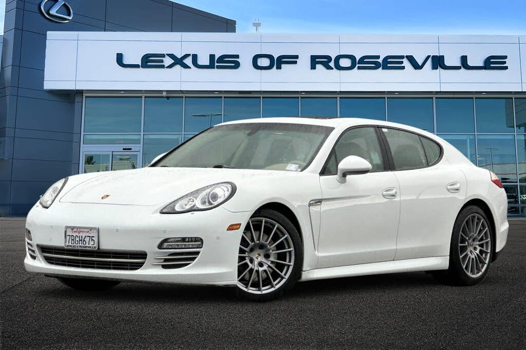 2013 Porsche Panamera 4 Platinum Edition