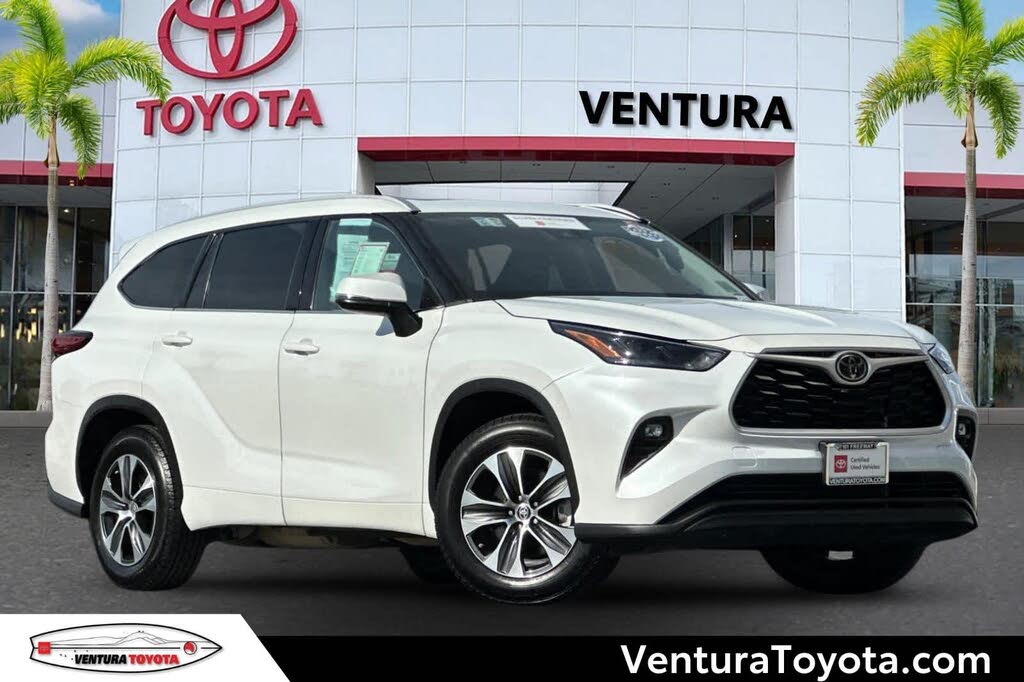 2022 Toyota Highlander XLE FWD