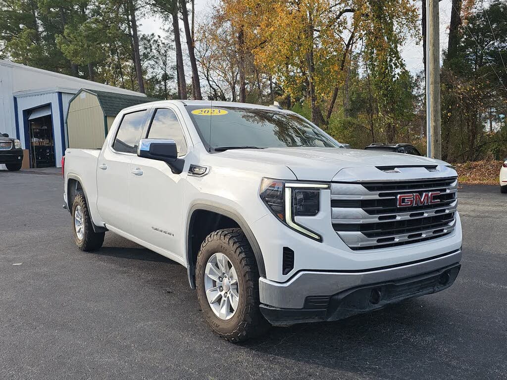 2023 GMC Sierra 1500 SLE Crew Cab 4WD