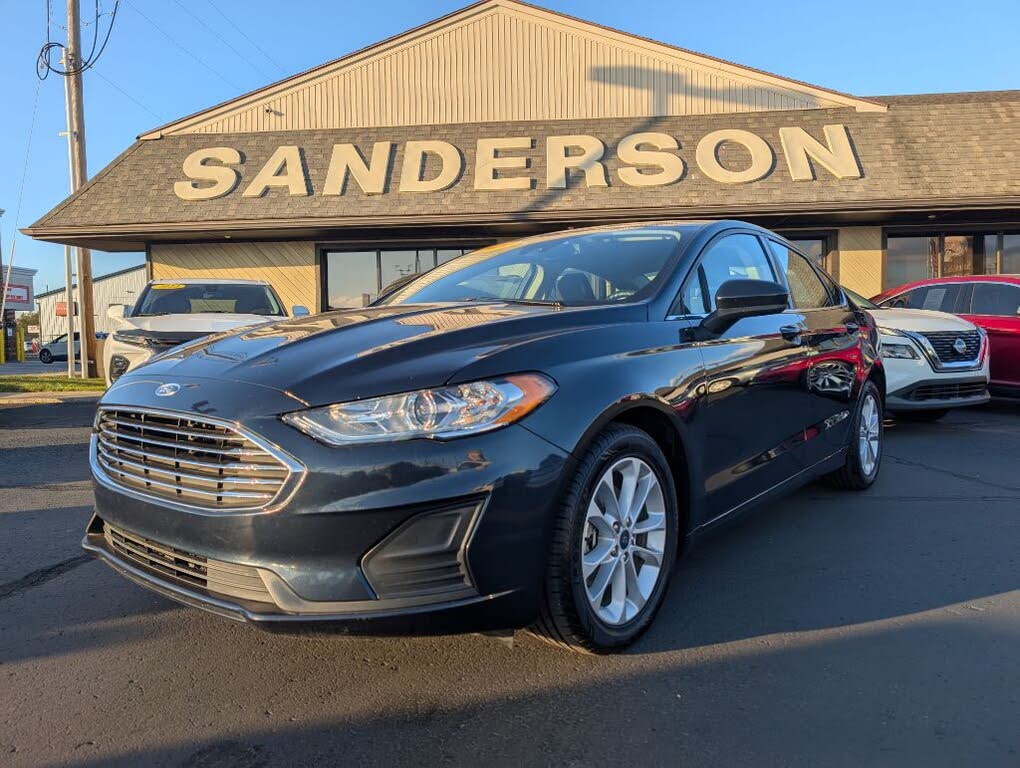 2020 Ford Fusion SE FWD