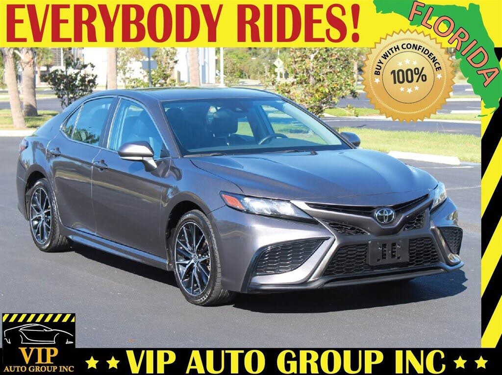 2022 Toyota Camry SE FWD