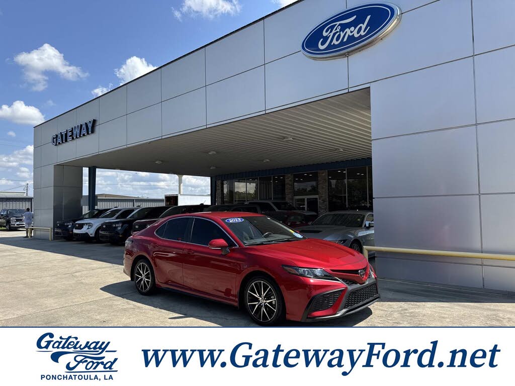 2023 Toyota Camry SE FWD