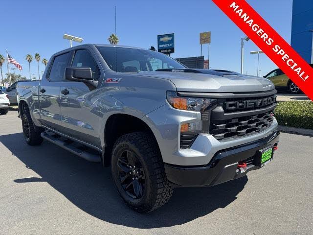 2025 Chevrolet Silverado 1500 Custom Trail Boss Crew Cab 4WD