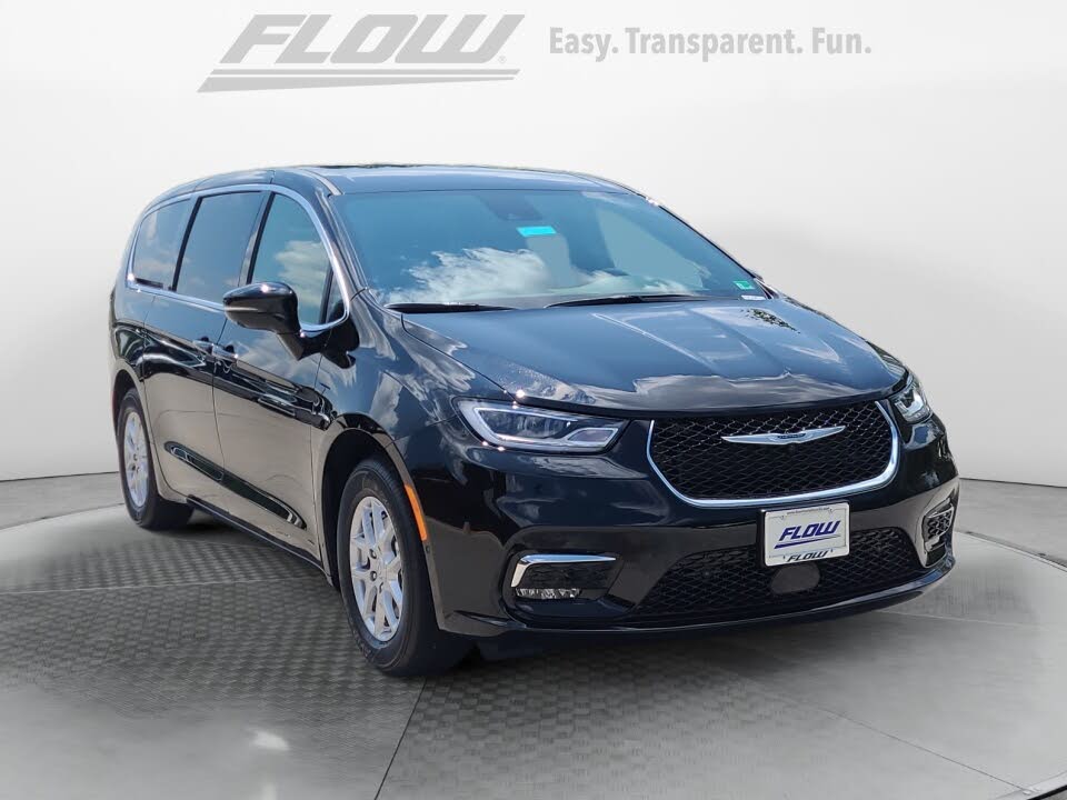 2025 Chrysler Pacifica Select FWD