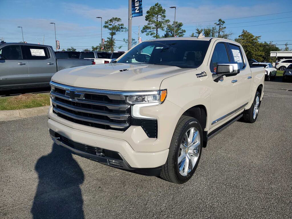 2026 Chevrolet Silverado 1500 High Country Crew Cab 4WD