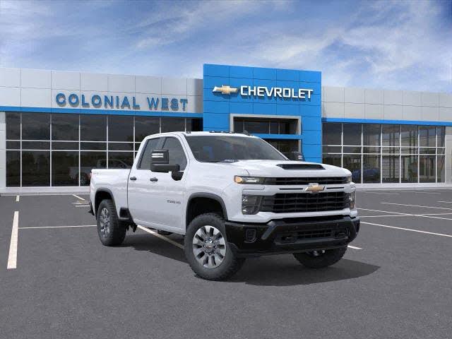 2026 Chevrolet Silverado 2500HD Custom Double Cab 4WD