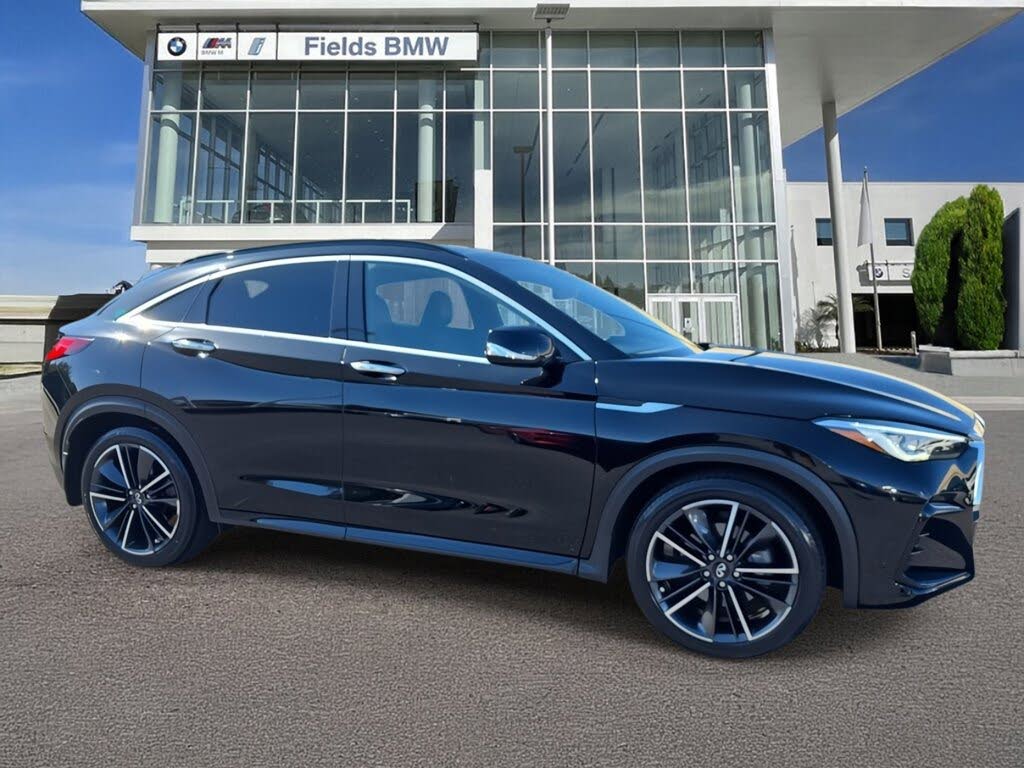 2022 INFINITI QX55 Essential AWD