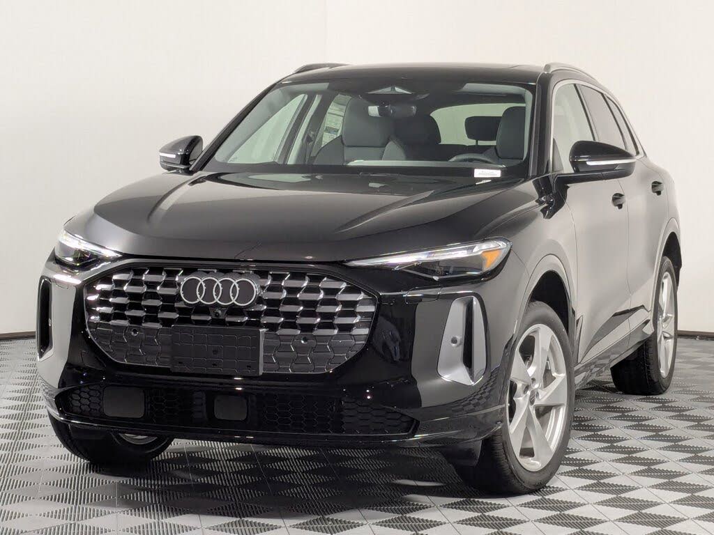 2025 Audi Q5 quattro Premium Plus 40 TFSI