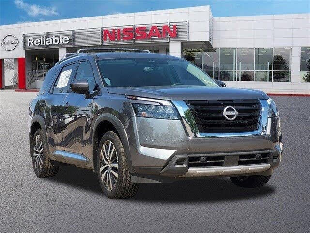 2025 Nissan Pathfinder Platinum FWD