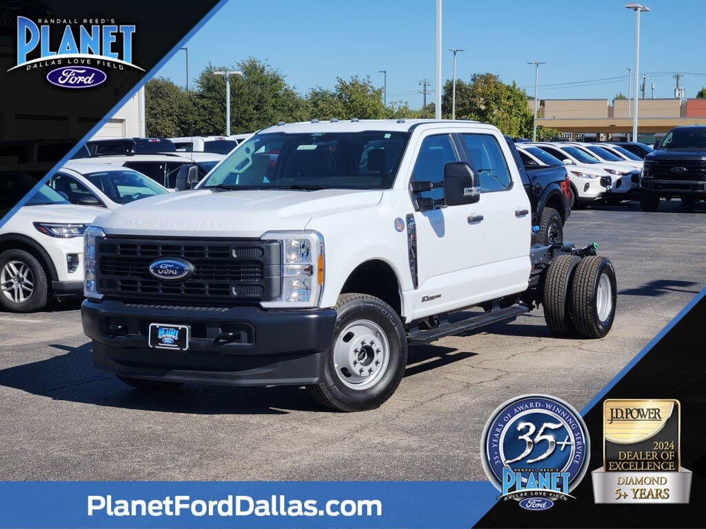 2026 Ford F-350 Super Duty Chassis XL Crew Cab DRW 4WD