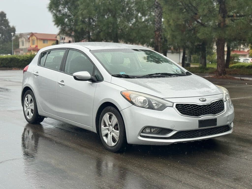2016 Kia Forte5 LX