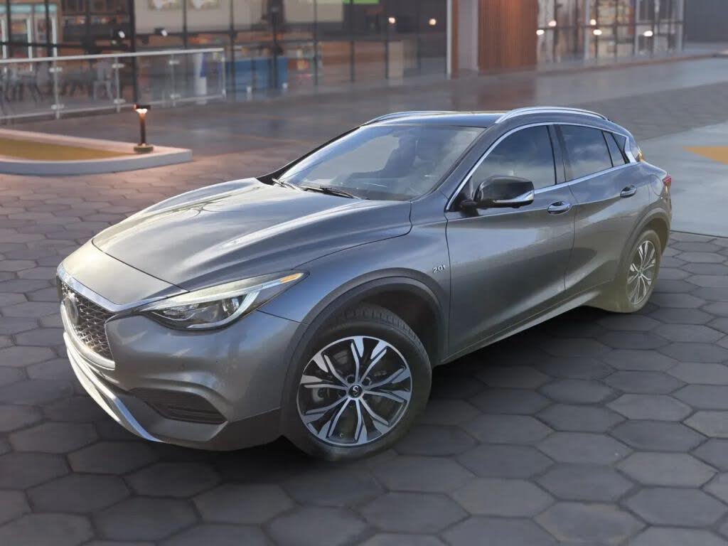 2019 INFINITI QX30 Luxe AWD