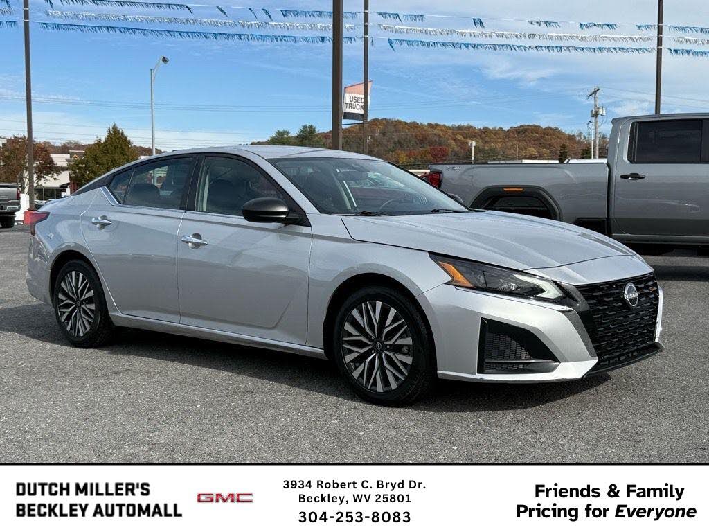 2024 Nissan Altima 2.5 SV FWD