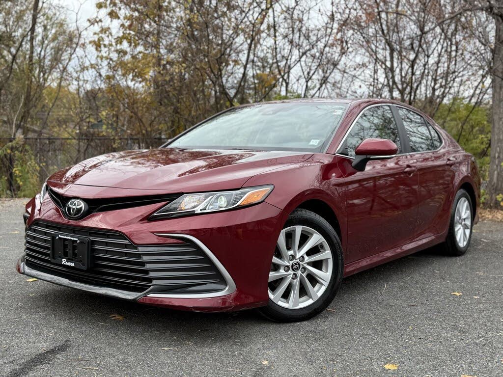 2022 Toyota Camry LE AWD