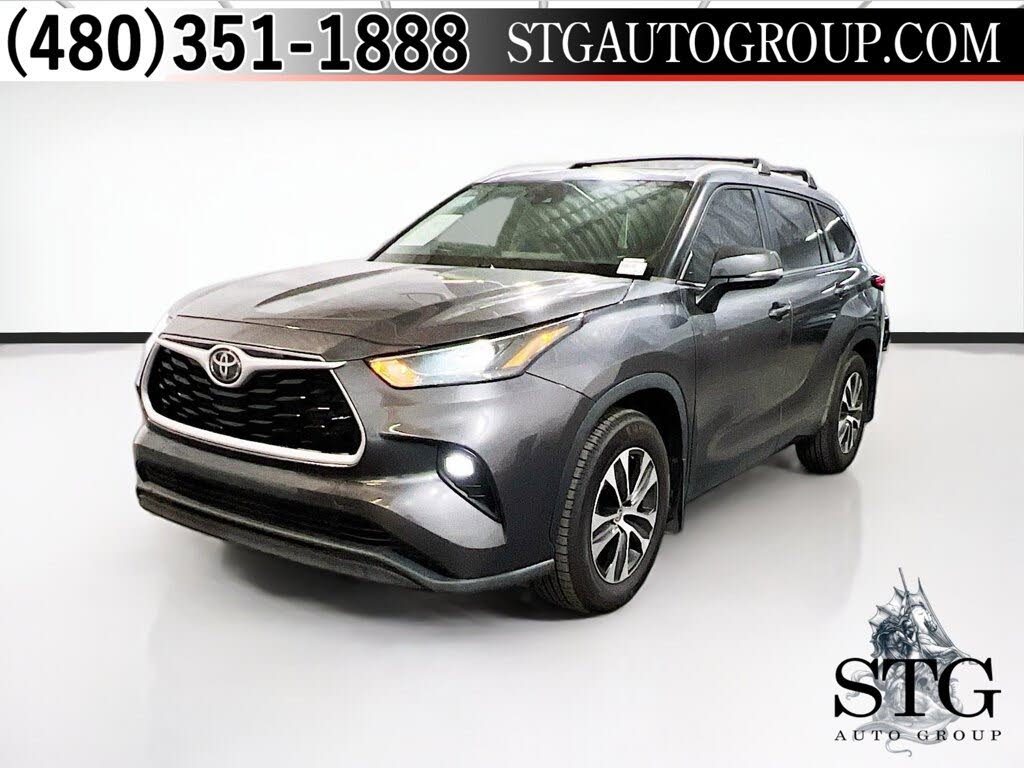 2023 Toyota Highlander XLE FWD