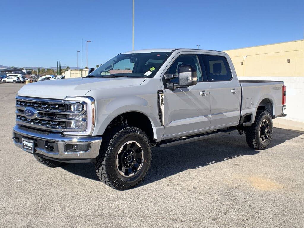 2026 Ford F-250 Super Duty Lariat Crew Cab 4WD