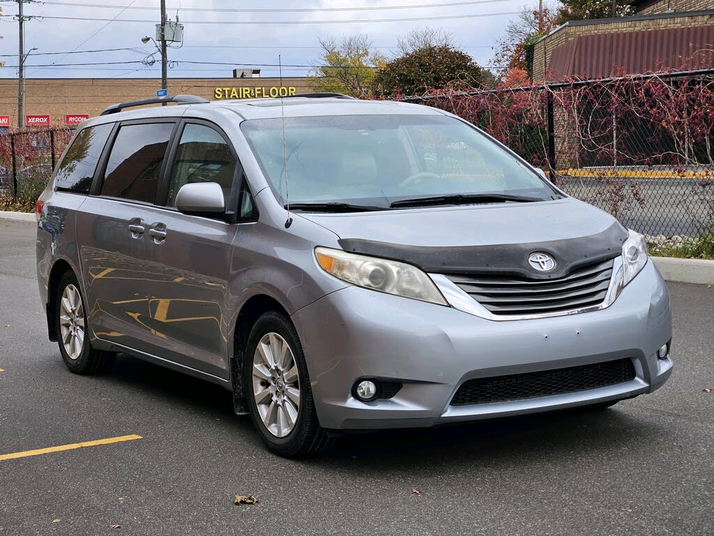 2011 Toyota Sienna Limited 7-Passenger