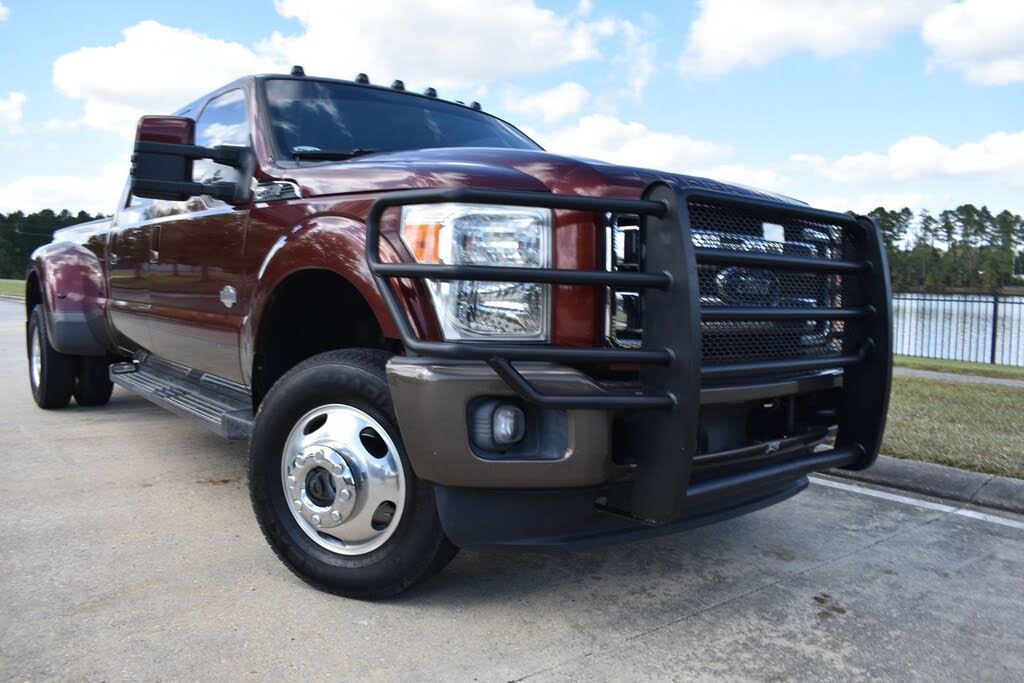 2015 Ford F-350 Super Duty King Ranch Crew Cab LB DRW 4WD