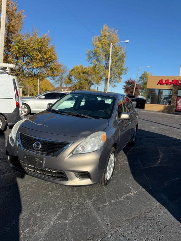 2013 Nissan Versa 1.6 SV