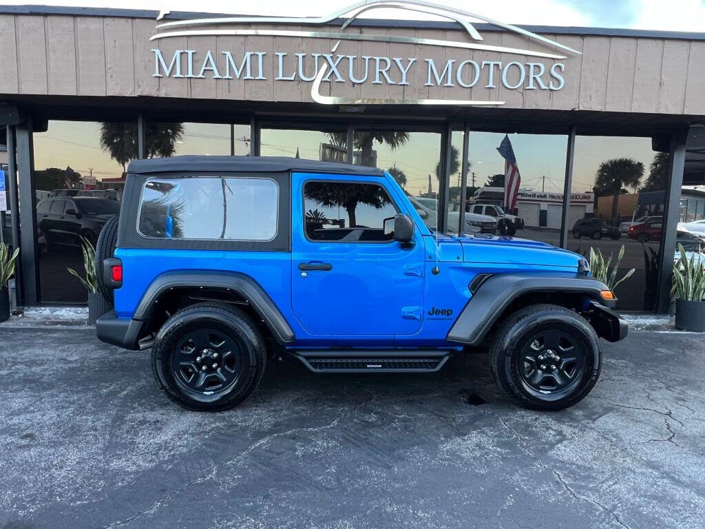 2023 Jeep Wrangler Sport 2-Door 4WD