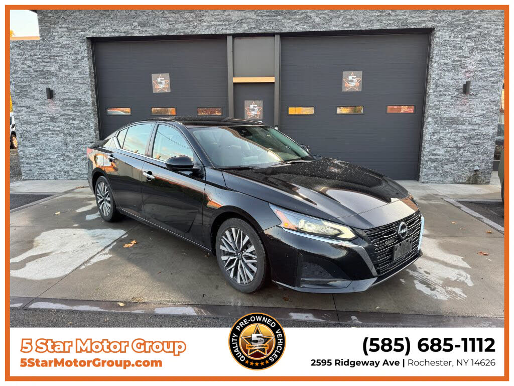 2023 Nissan Altima 2.5 SV FWD