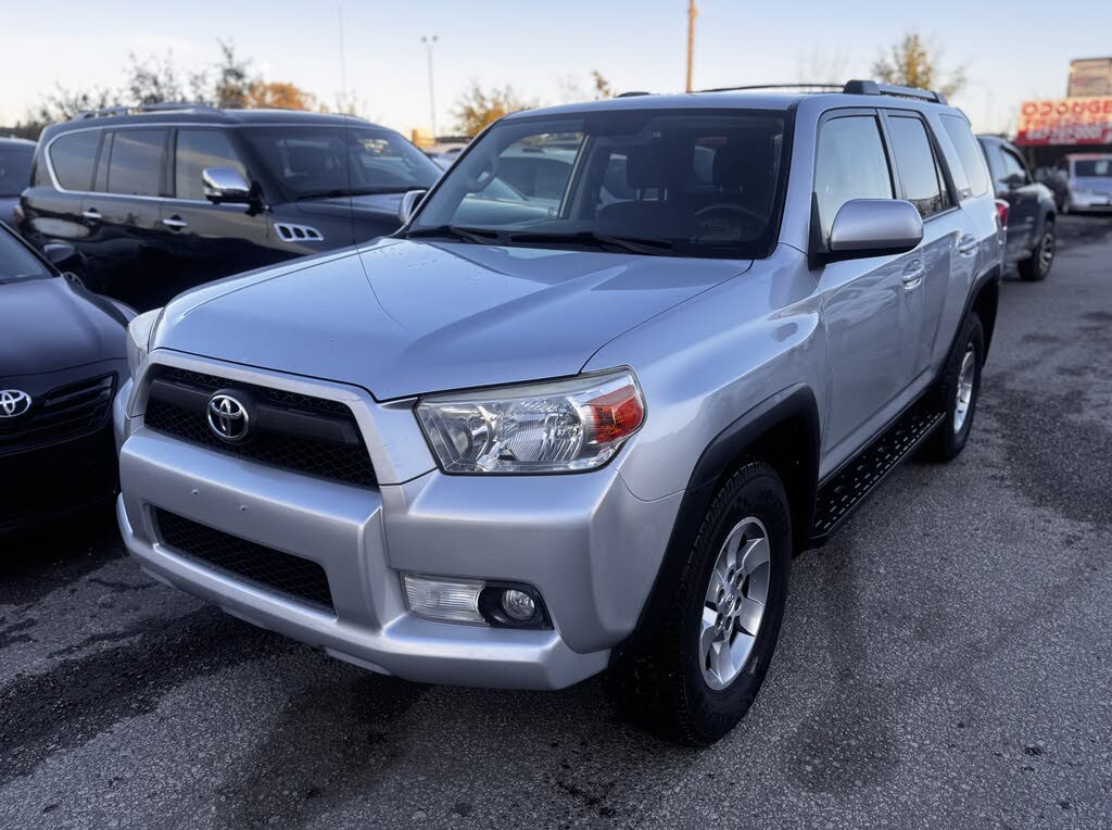 Toyota 4Runner SR5 4WD 2013