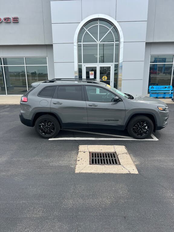 2023 Jeep Cherokee Altitude Lux 4WD