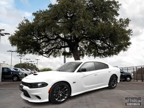 Dodge Charger Scat Pack RWD
