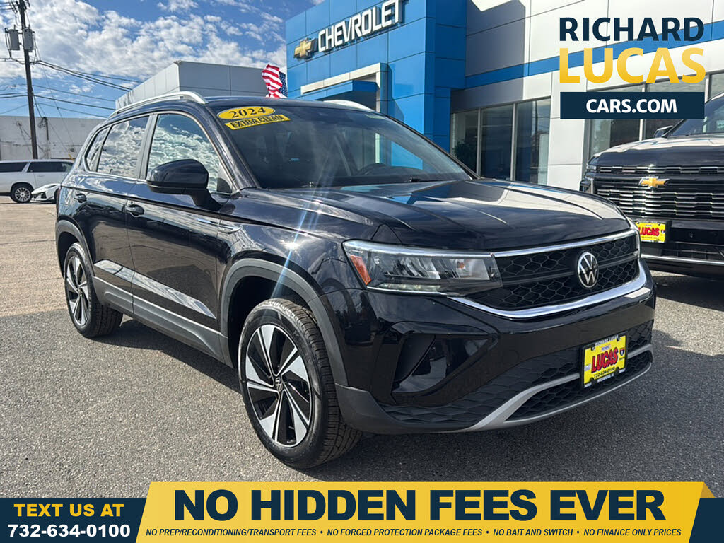 2024 Volkswagen Taos SE 4Motion