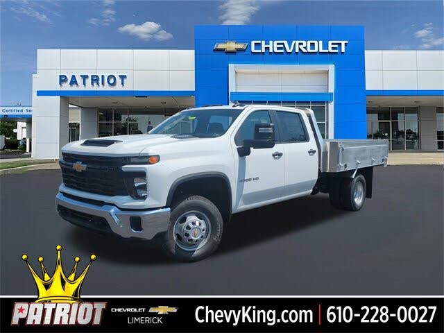 2025 Chevrolet Silverado 3500HD Chassis Work Truck Crew Cab 4WD