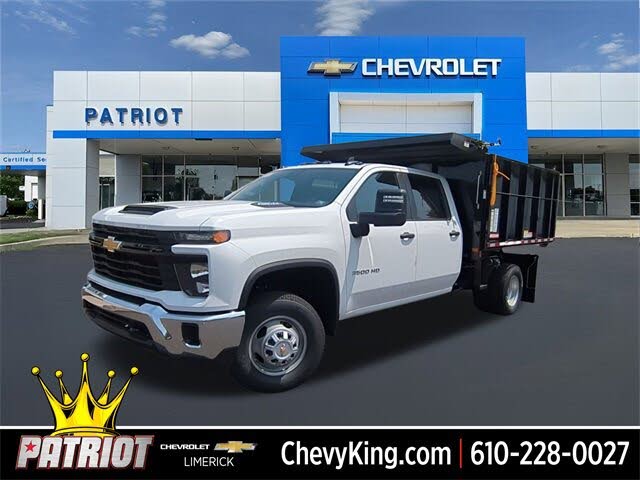 2025 Chevrolet Silverado 3500HD Chassis Work Truck Crew Cab 4WD