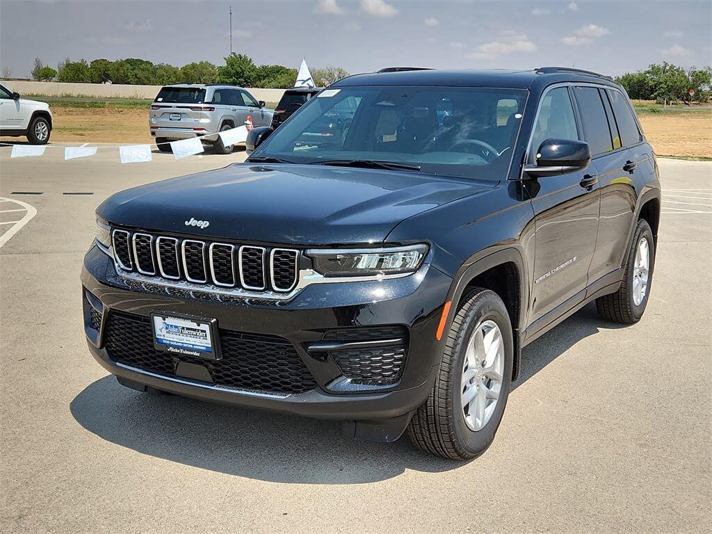 2025 Jeep Grand Cherokee Laredo X 4WD