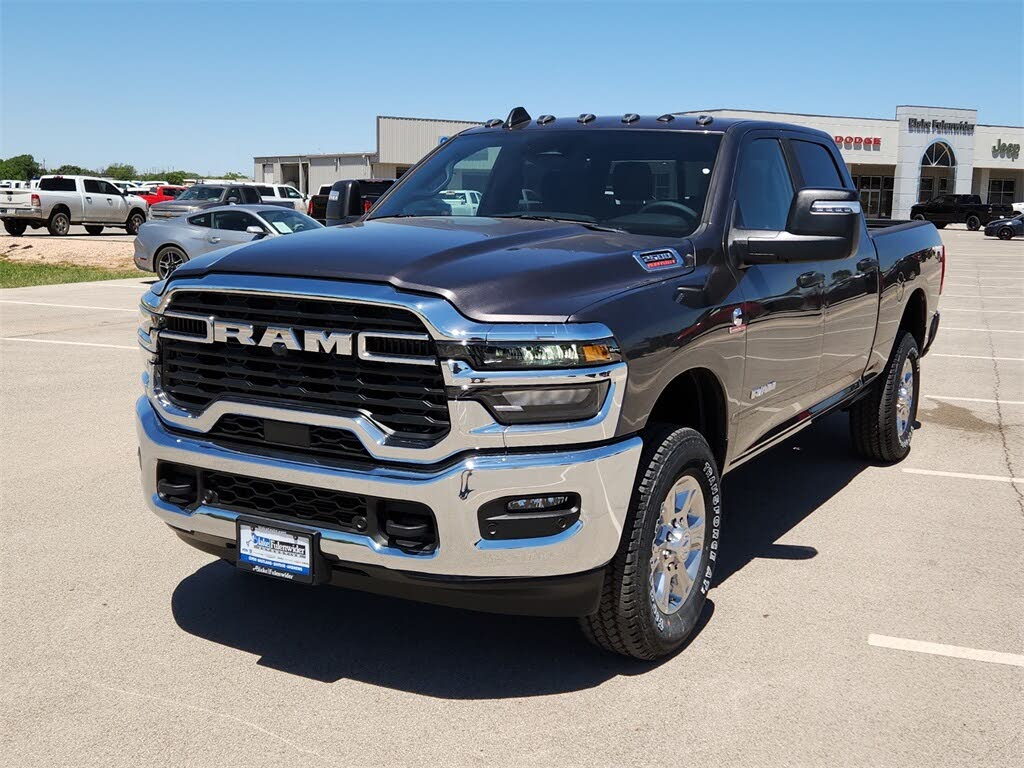 2025 RAM 2500 Big Horn Crew Cab 4WD