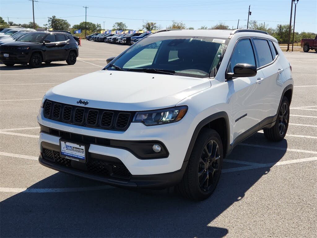 2026 Jeep Compass Latitude 4WD