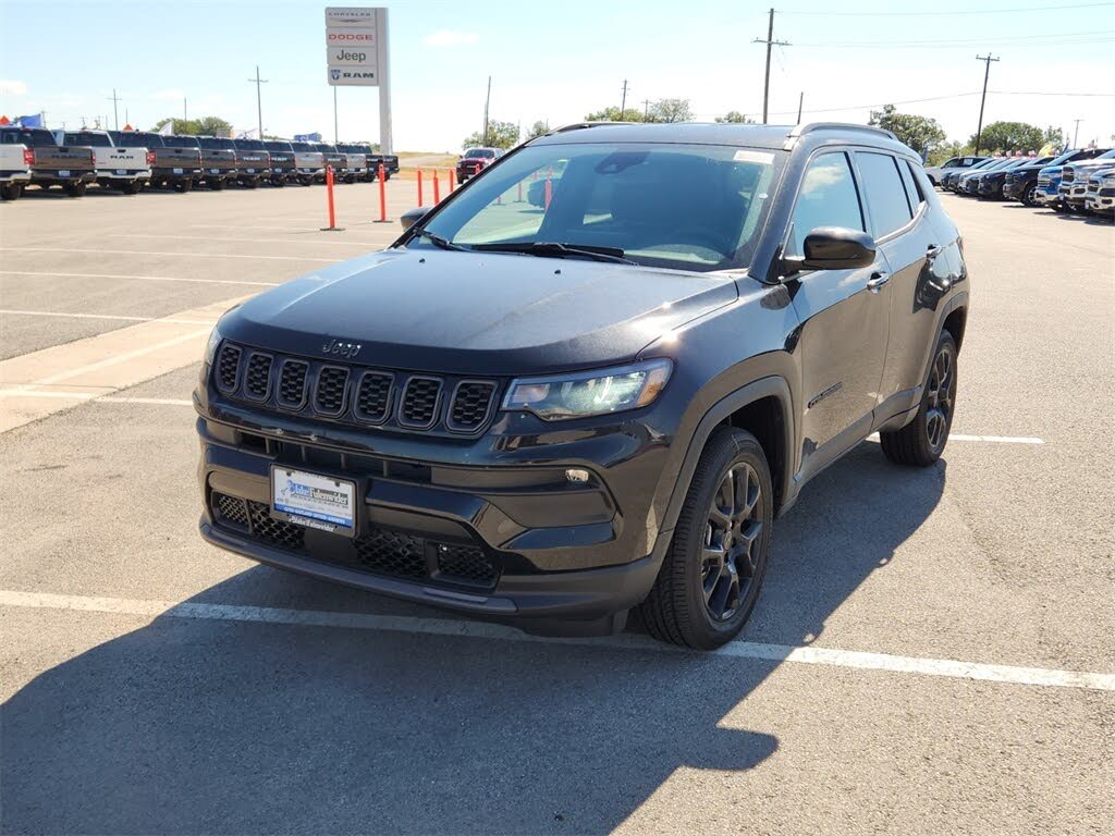 2026 Jeep Compass Latitude 4WD
