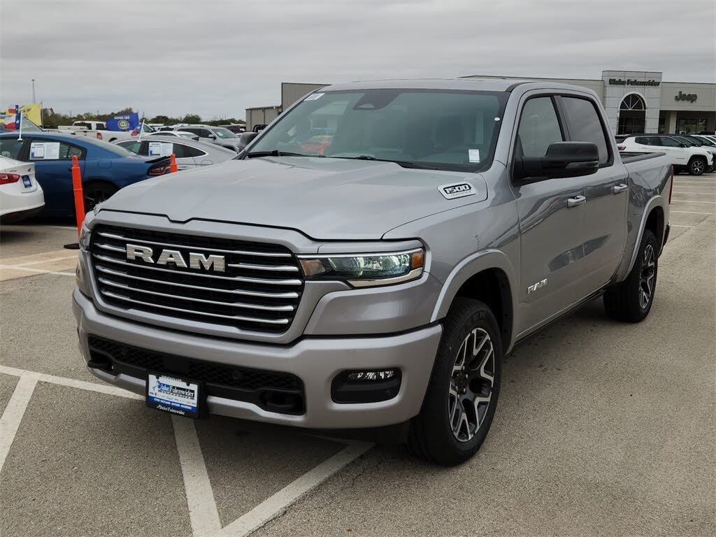 2026 RAM 1500 Laramie Crew Cab 4WD