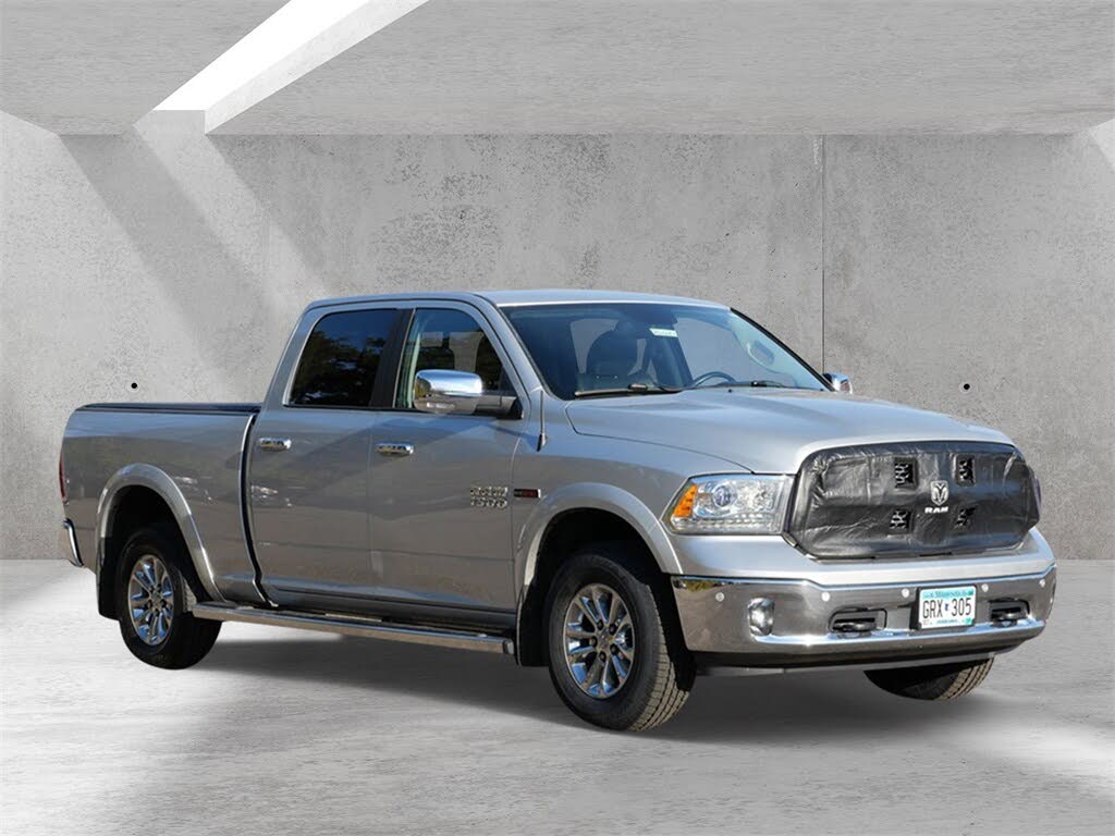 2016 RAM 1500 Laramie Crew Cab 4WD