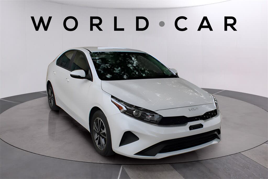 2023 Kia Forte LXS FWD